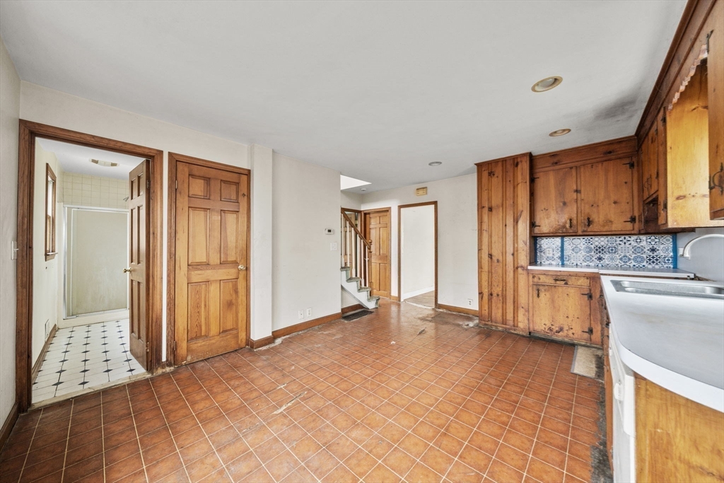 10 Cottage Avenue Danvers, MA 01923 - Photo 10 of 21