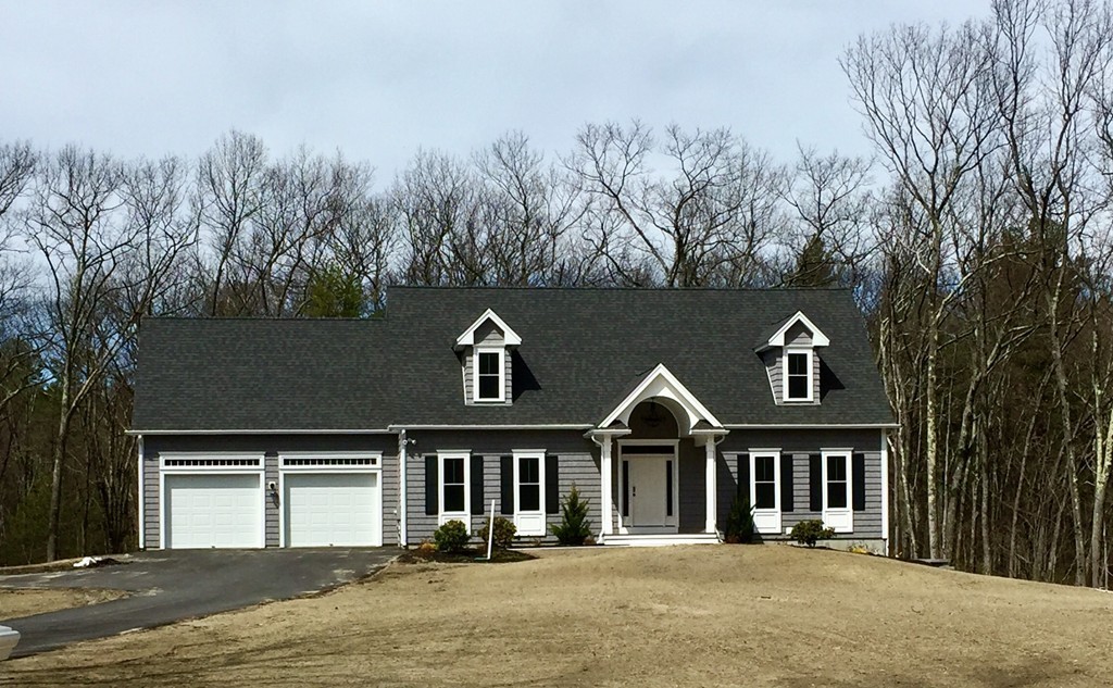 392 Hilltop Road Lancaster, MA 01523 - Photo 1 of 17 Gallery Image 1