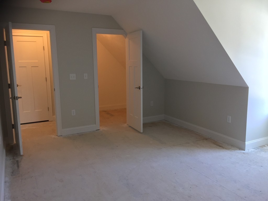 392 Hilltop Road Lancaster, MA 01523 - Photo 11 of 17 Gallery Image 11