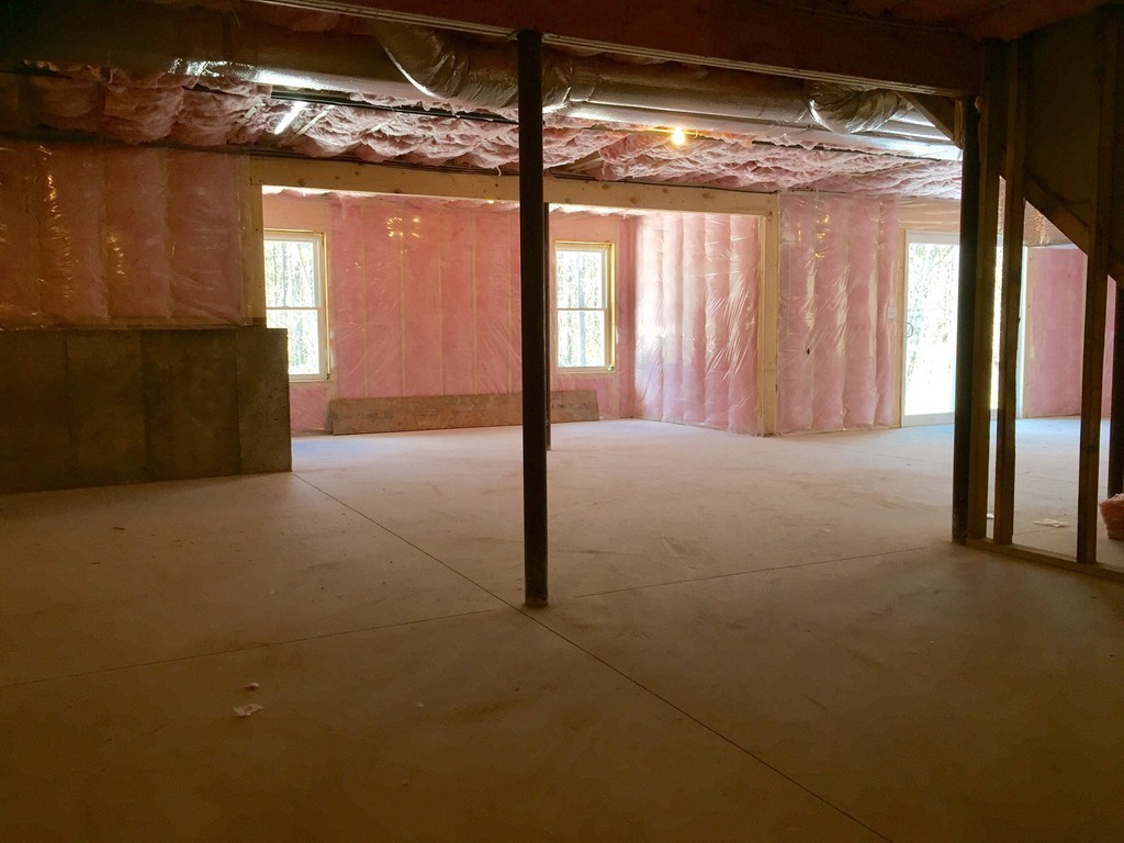 392 Hilltop Road Lancaster, MA 01523 - Photo 15 of 17 Gallery Image 15