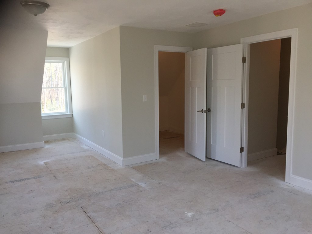 392 Hilltop Road Lancaster, MA 01523 - Photo 9 of 17 Gallery Image 9