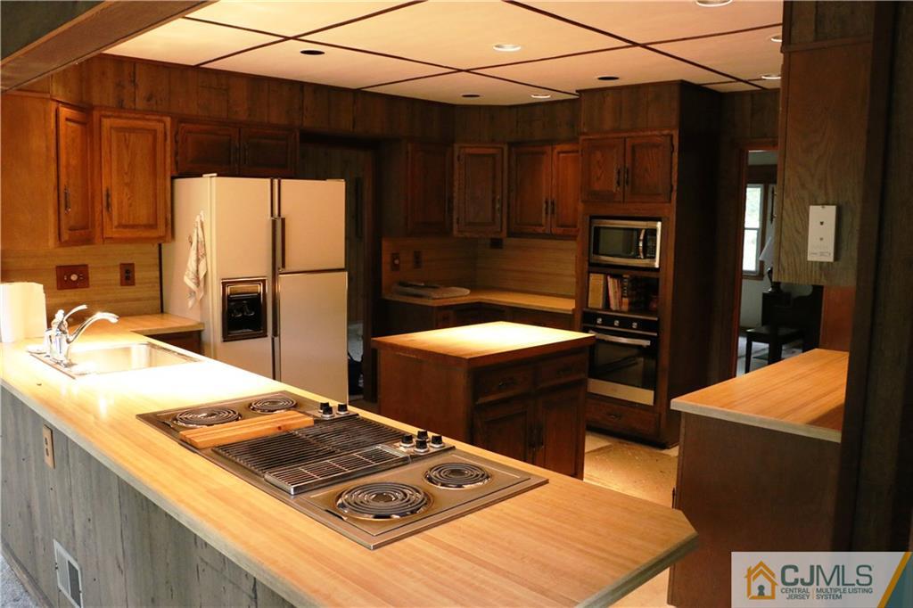11 Watchung Road East Brunswick, NJ 08816 - Photo 7 of 20 Gallery Image 7