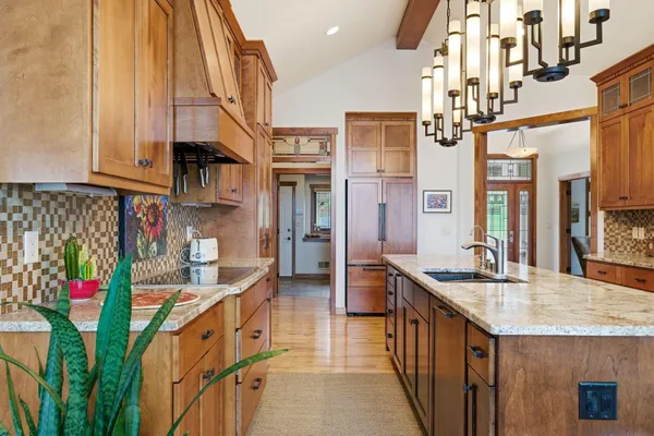 $2,750,000 | N26W30183 Maple Avenue, Delafield, WI 53072