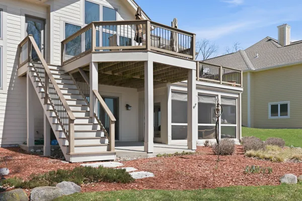 $2,750,000 | N26W30183 Maple Avenue, Delafield, WI 53072