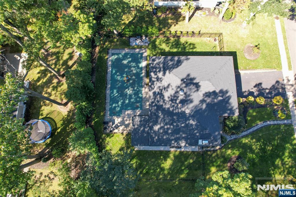 22-20 Radburn Road Fair Lawn, NJ 07410 - Photo 27 of 31 Gallery Image 27