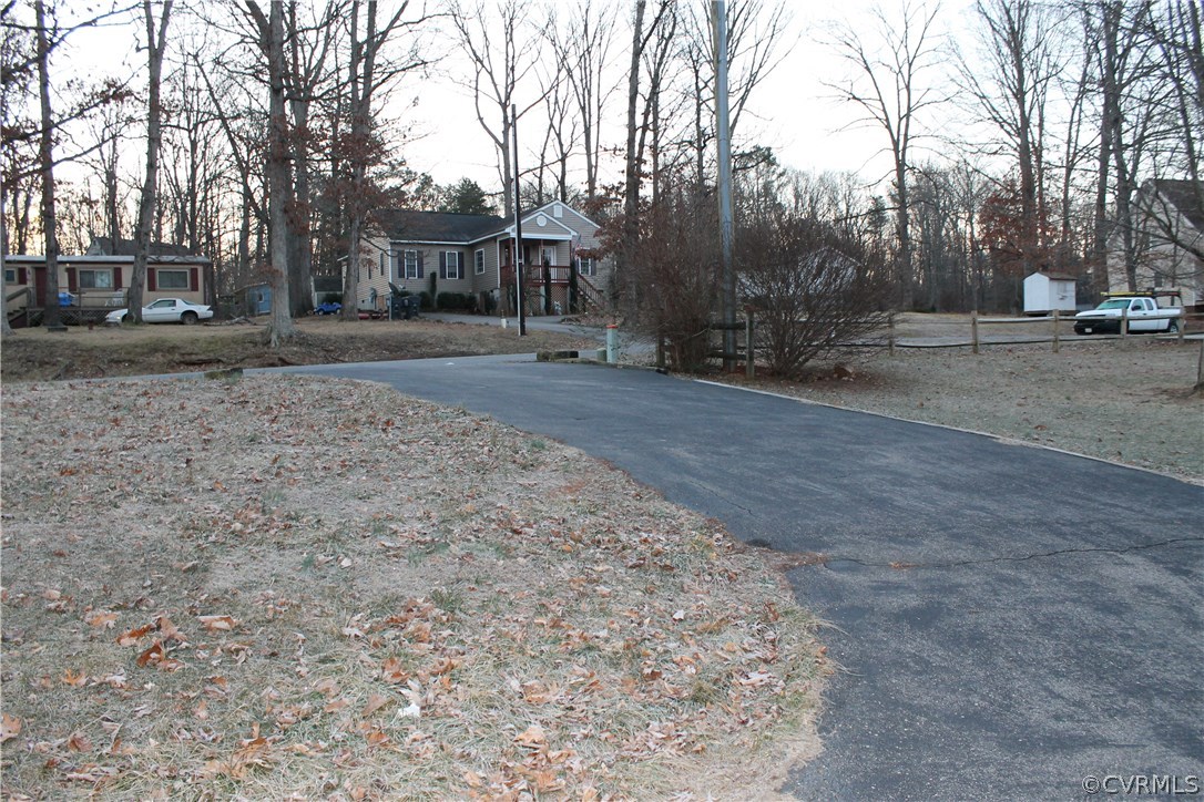 2011 Oneida Road Powhatan, VA 23139 - Photo 4 of 17 Gallery Image 4