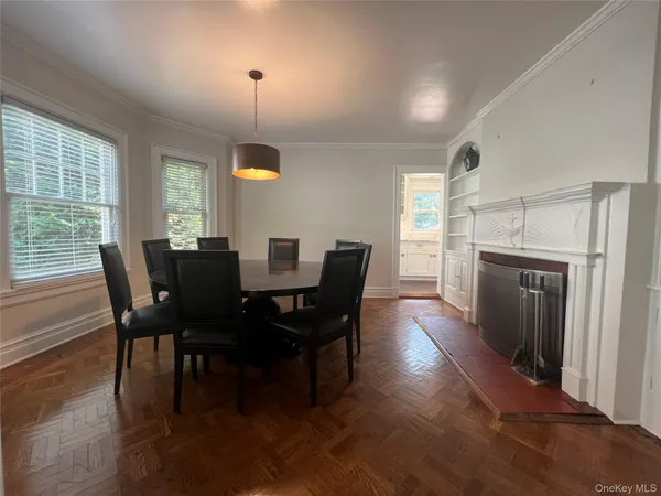 $9,800 | 36 Midland Street, Huntington, NY 11743