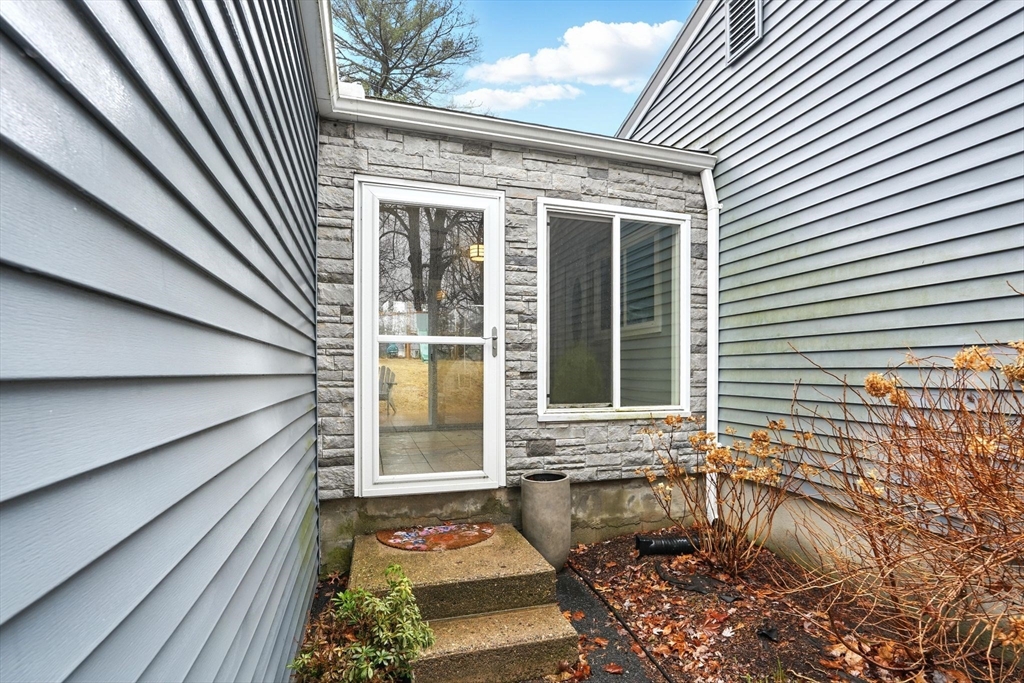 37 Gourley Road Springfield, MA 01129 - Photo 4 of 41 a house view with a outdoor space