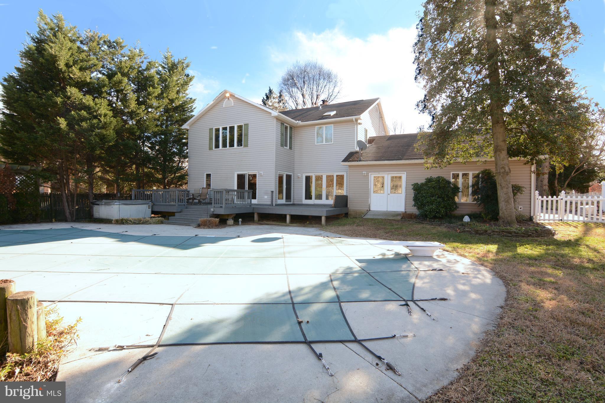 328 Community Road Severna Park, MD 21146 - Photo 24 of 29 Exterior (Rear)