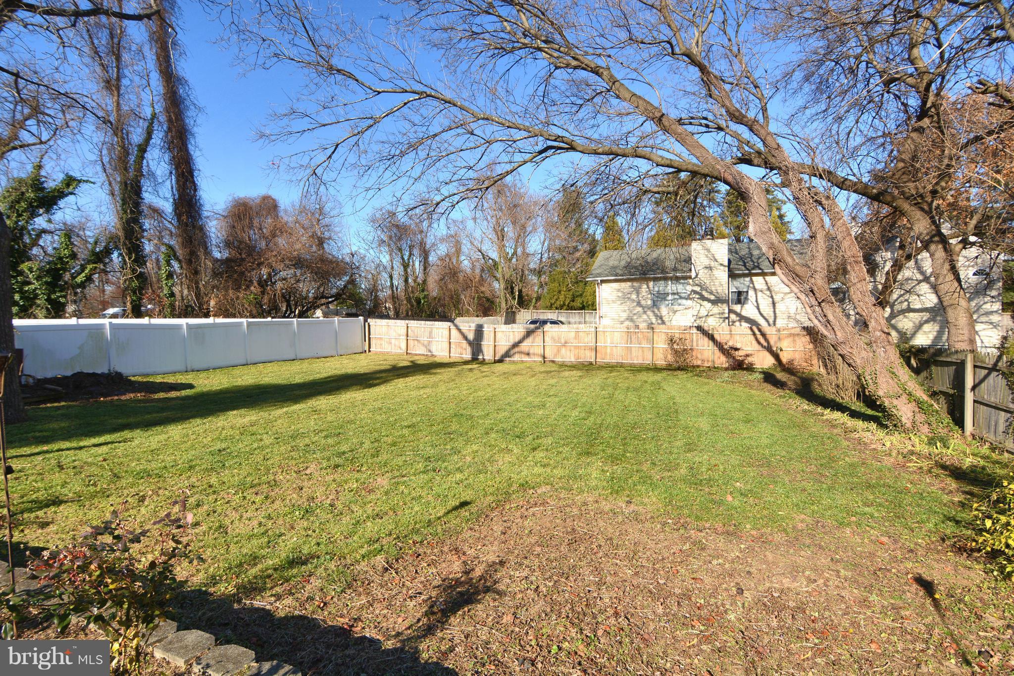 328 Community Road Severna Park, MD 21146 - Photo 26 of 29 Exterior (Rear)
