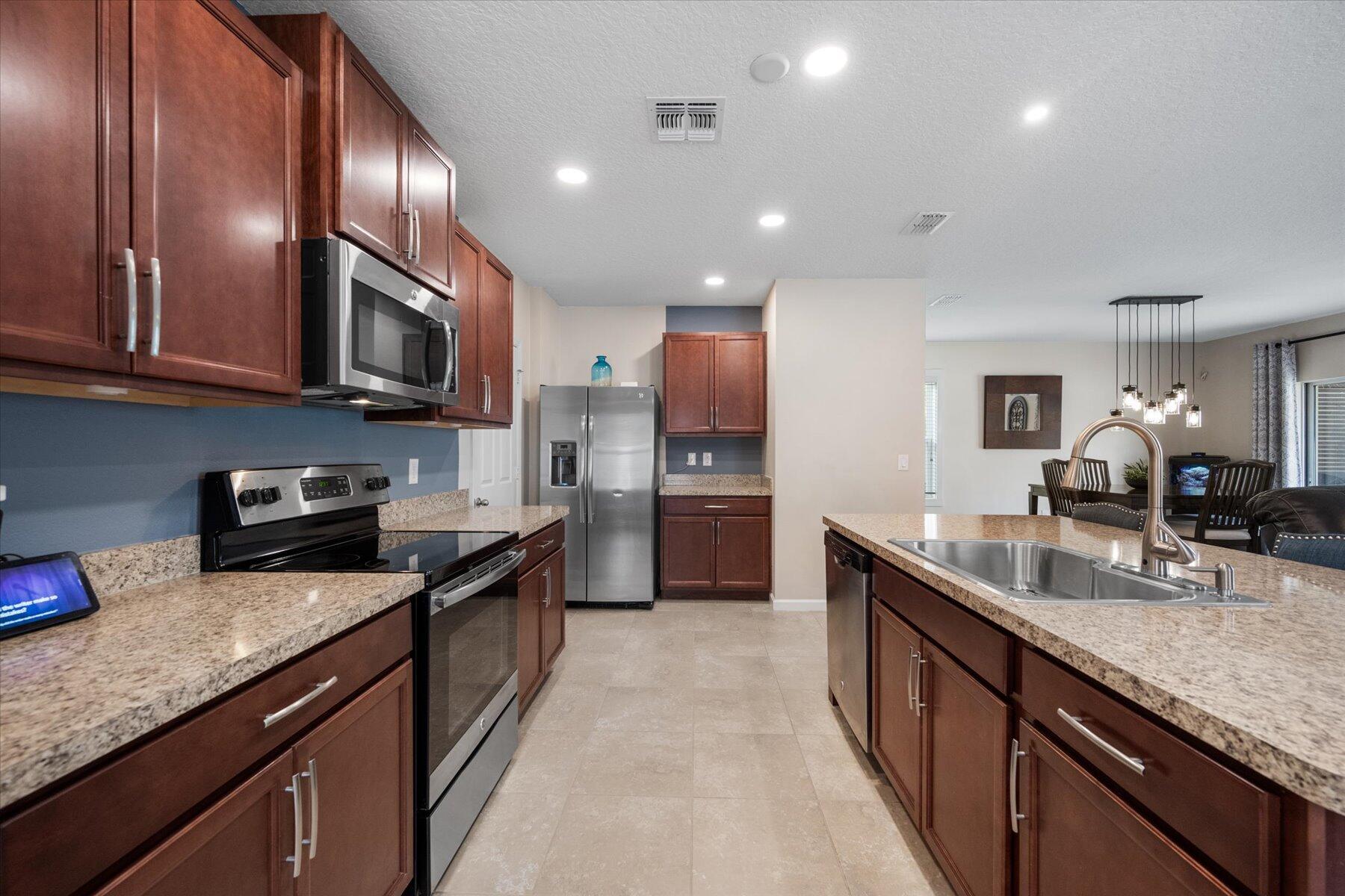 11368 Southwest Patterson Street Port St. Lucie, FL 34987 - Photo 13 of 48 13-DSC_6608