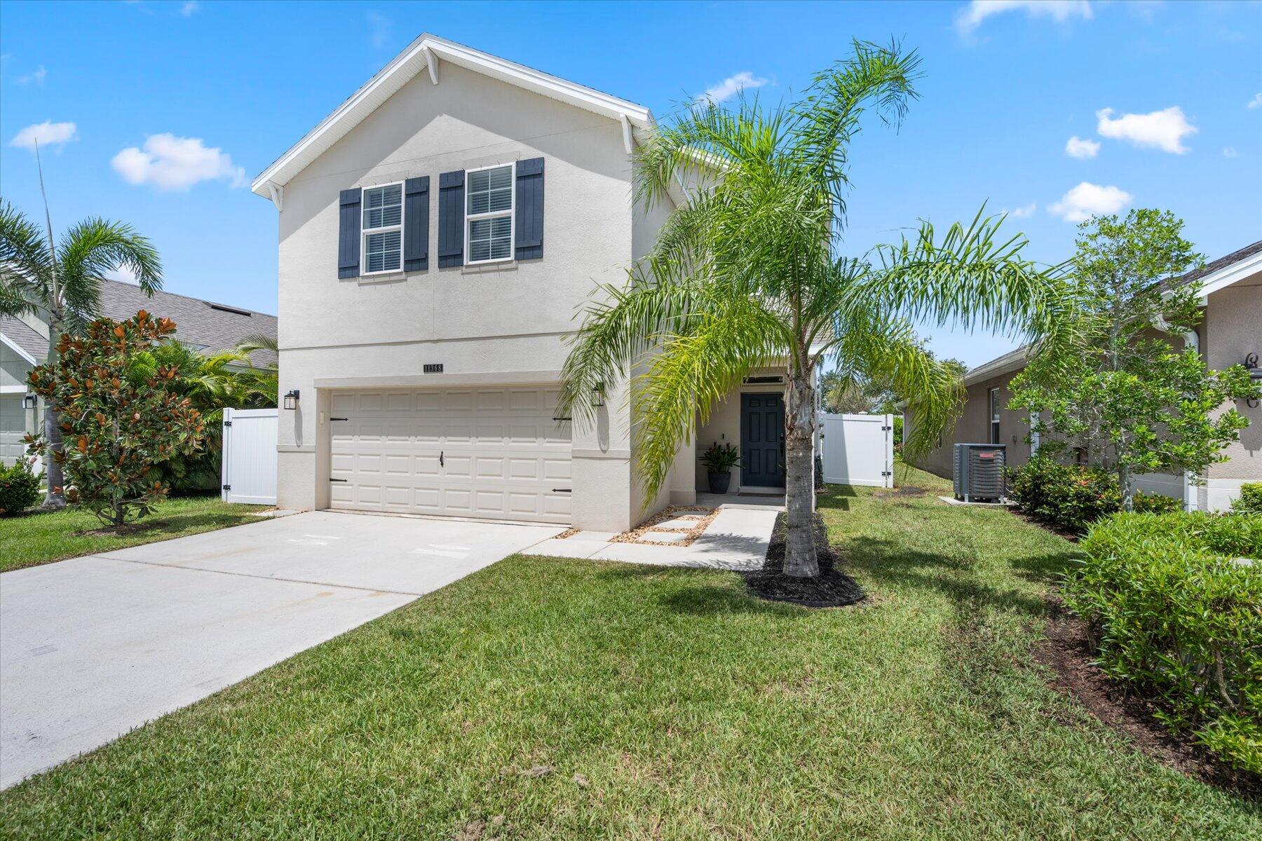 11368 Southwest Patterson Street Port St. Lucie, FL 34987 - Photo 4 of 48 03-DSC_6734