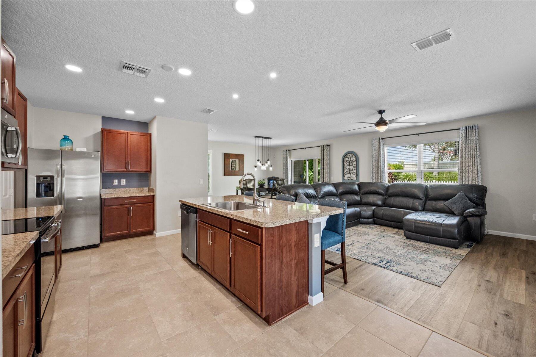 11368 Southwest Patterson Street Port St. Lucie, FL 34987 - Photo 8 of 48 08-DSC_6659