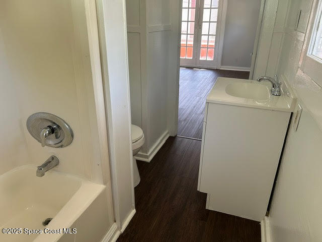 1077 Shares Drive, Unit 2B Rockledge, FL 32955 - Photo 8 of 36 Bathtub