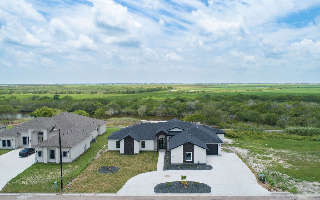 4025 Ranch Lake Drive Corpus Christi, TX 78413 - Photo 2 of 8