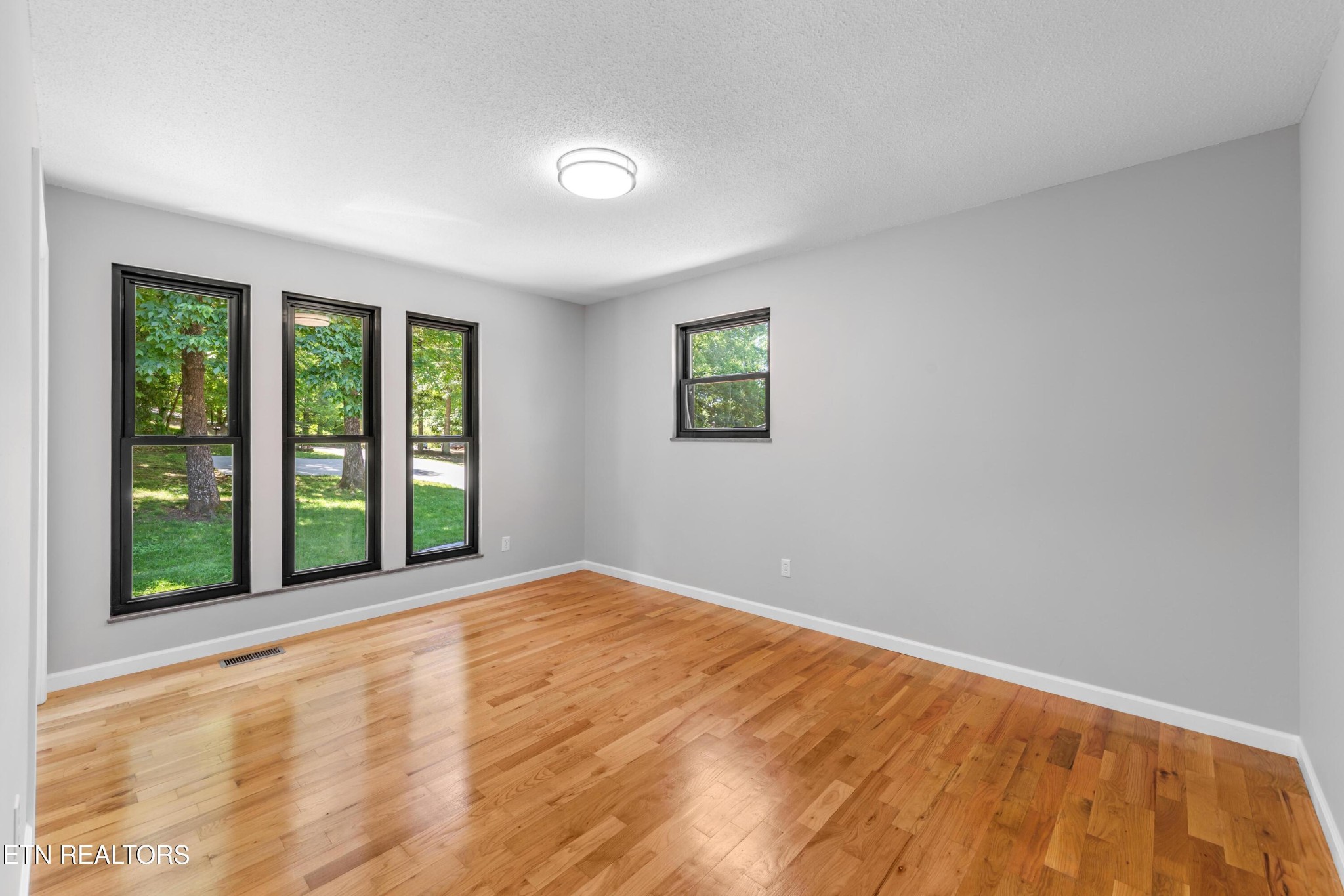 235 South Ridge Road Knoxville, TN 37920 - Photo 12 of 35