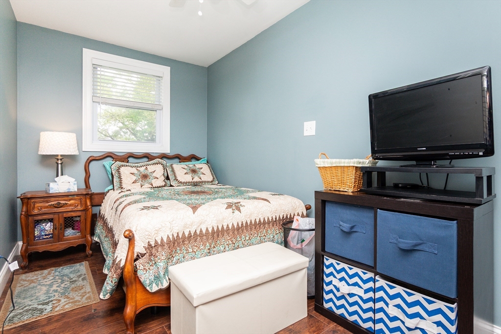 29 Lawrence Road Milton, MA 02186 - Photo 18 of 35