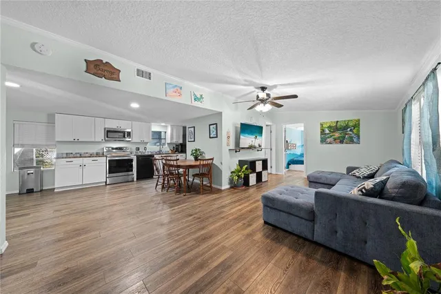 $295,000 | 200 Raintree Court, St. Cloud, FL 34771