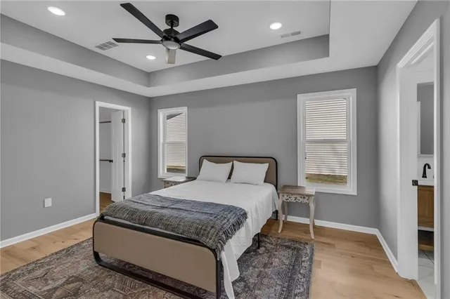 $299,900 | 303 North Prairie Street, Hamilton, MO 64644