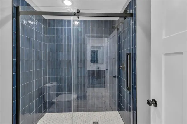 $299,900 | 303 North Prairie Street, Hamilton, MO 64644