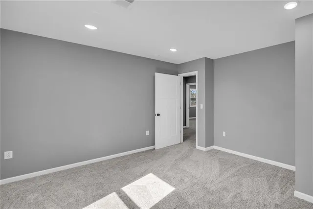 $299,900 | 303 North Prairie Street, Hamilton, MO 64644