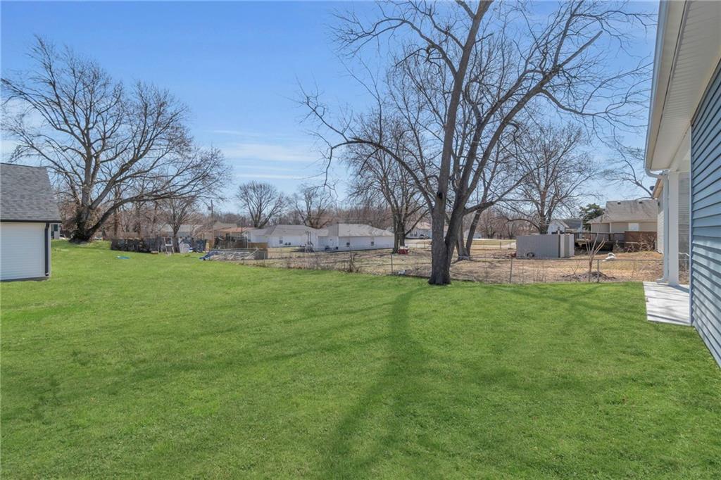 303 North Prairie Street Hamilton, MO 64644 - Photo 29 of 35