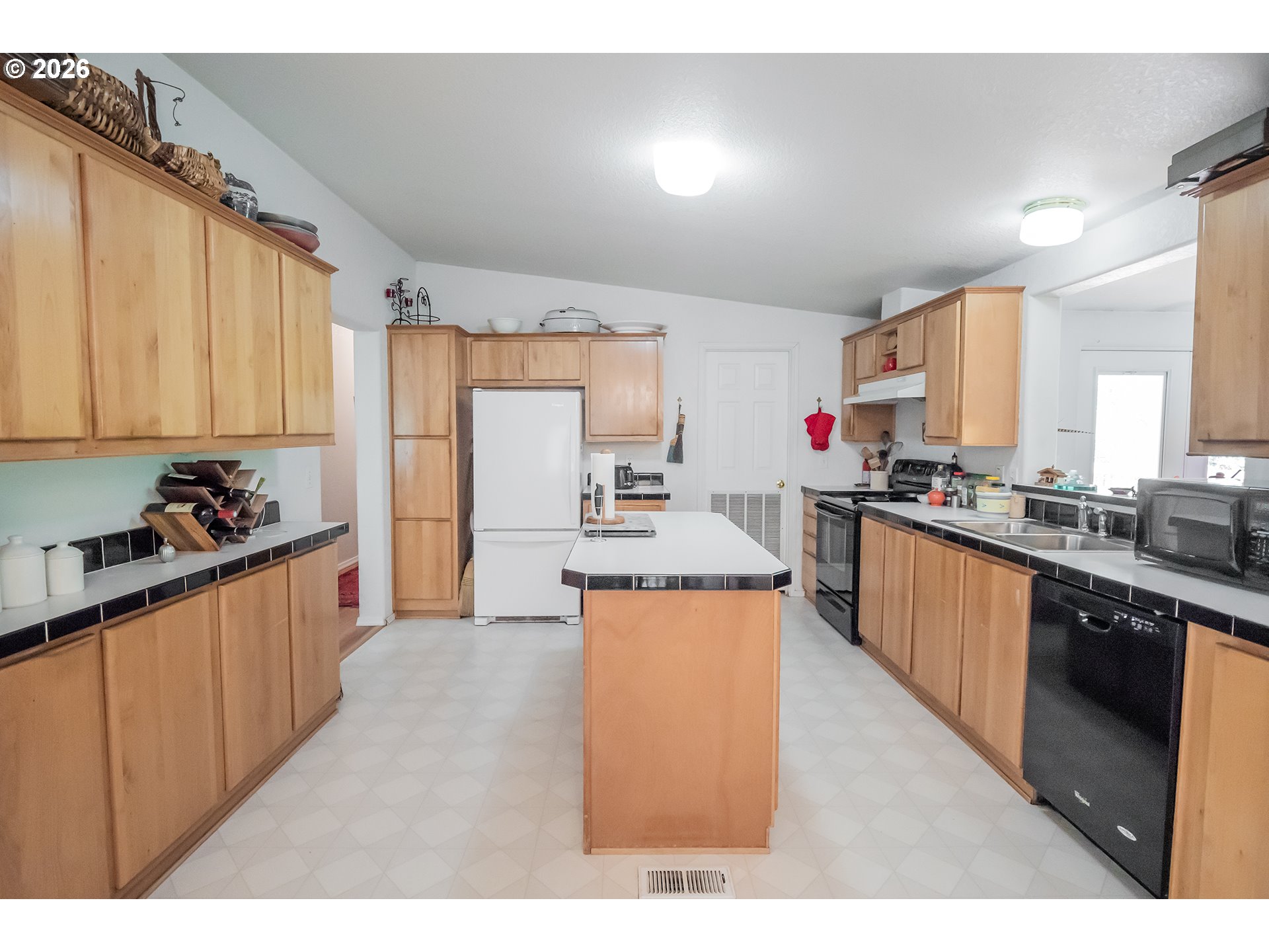 28285 Spencer Creek Road Eugene, OR 97405 - Photo 6 of 30