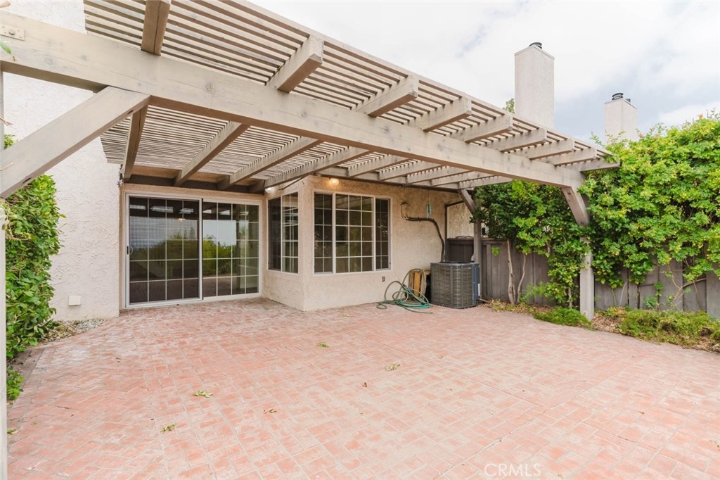 11266 Key W Avenue, Unit 5 Porter Ranch, CA 91326 - Photo 24 of 34