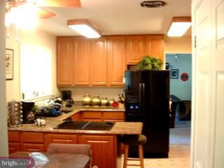 22 Rust Hill Road Levittown, PA 19056 - Photo 3 of 6