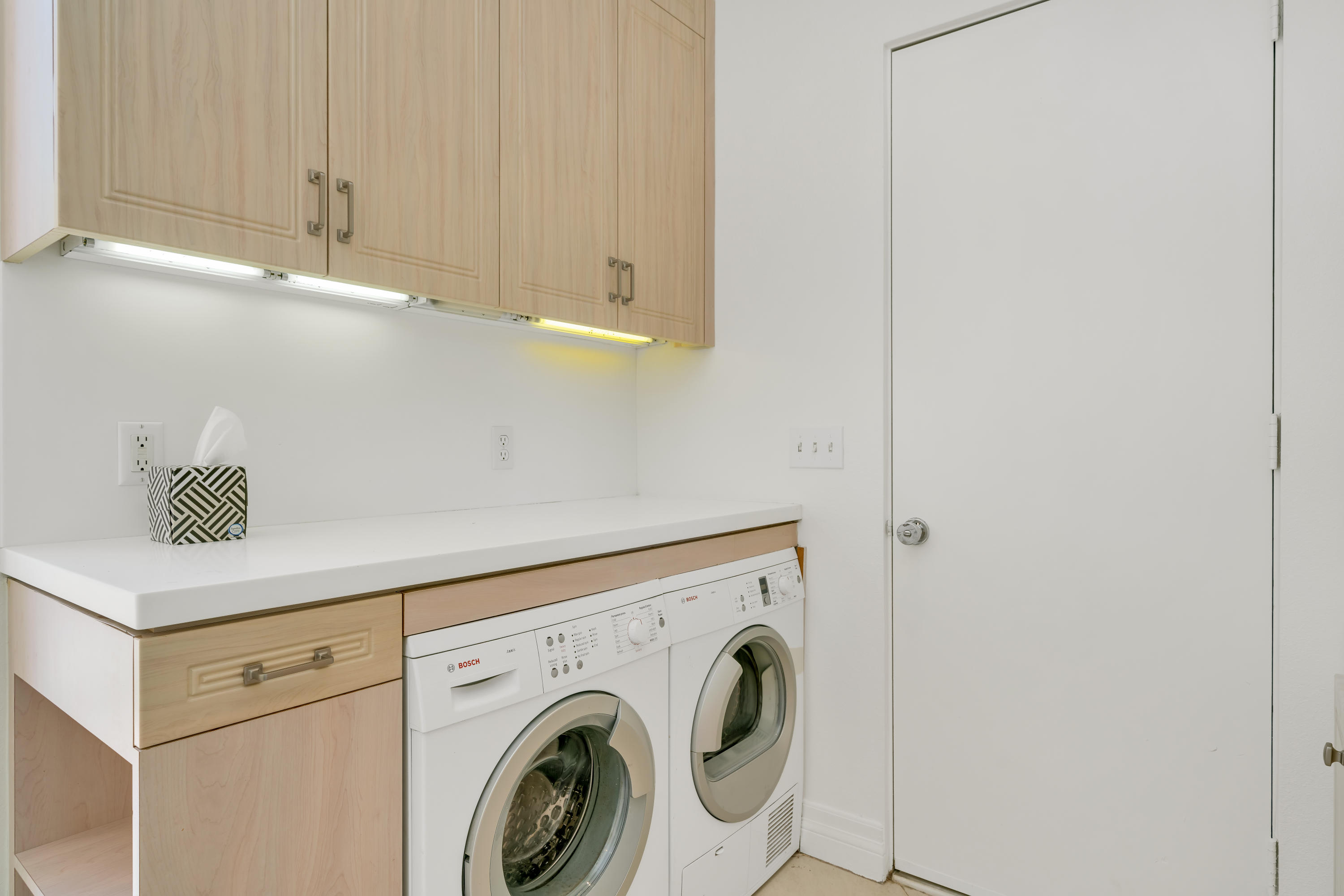 47420 Rabat Drive Palm Desert, CA 92260 - Photo 13 of 50 a utility room with dryer and washer