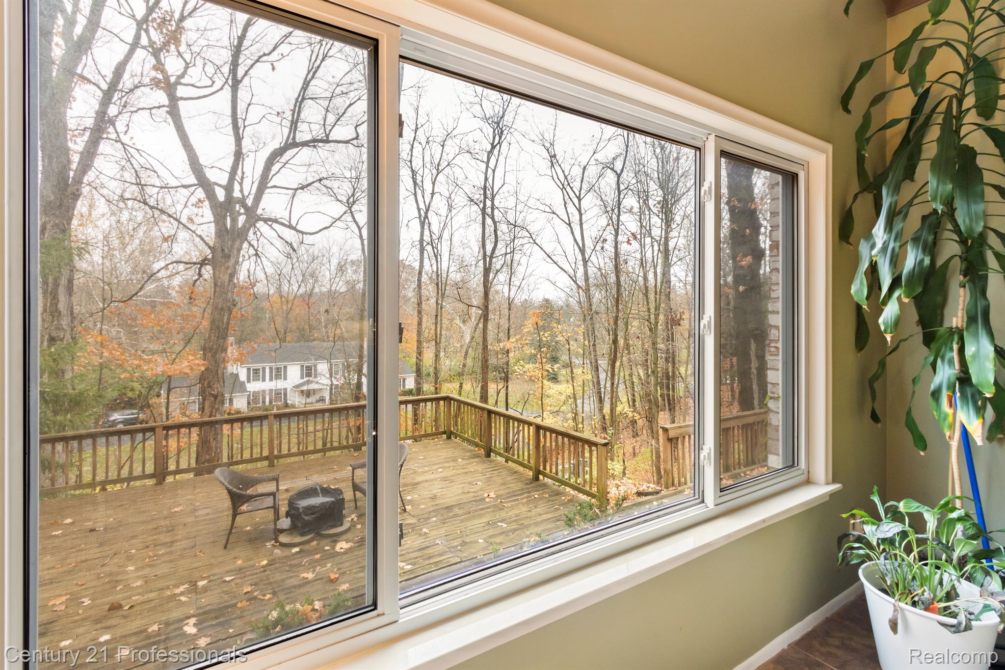 28664 West 12 Mile Road Farmington, MI 48334 - Photo 18 of 49 Another view of redwood deck from Living Room