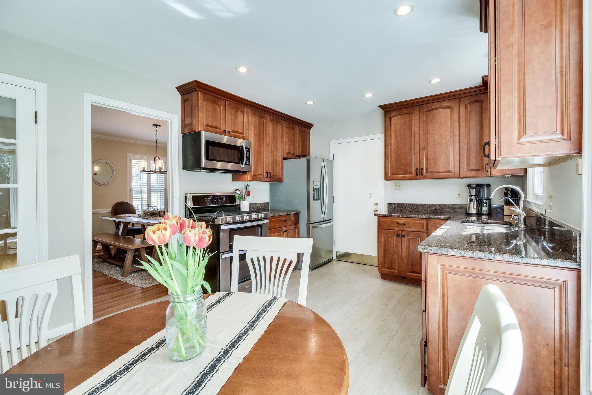 9303 Winbourne Road Burke, VA 22015 - Photo 19 of 80 Kitchen