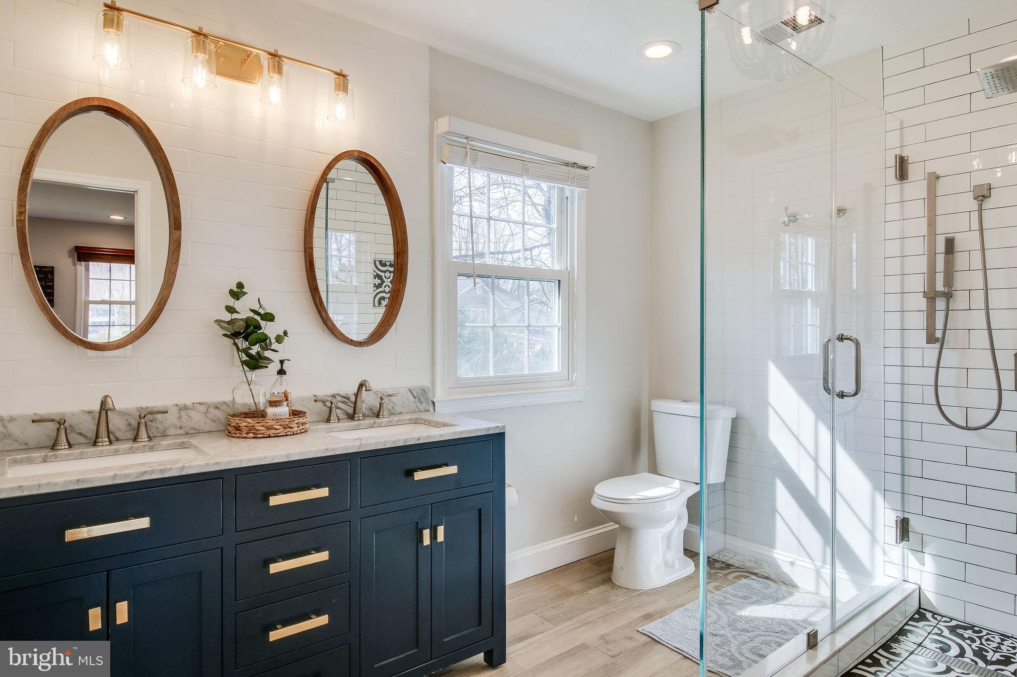 Picture perfect master bath