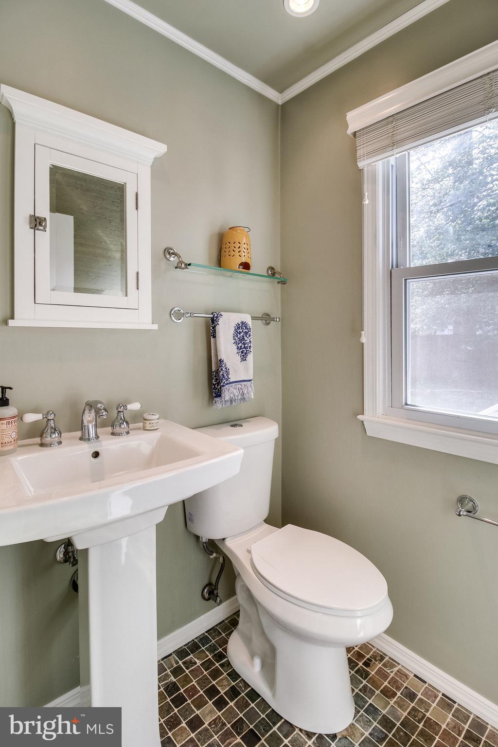 9303 Winbourne Road Burke, VA 22015 - Photo 31 of 80 Main level powder room