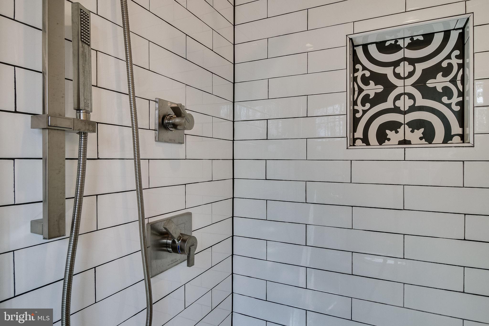 9303 Winbourne Road Burke, VA 22015 - Photo 40 of 80 Handheld and rainfall shower heads
