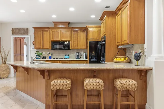 a view of entryway with livingroom and furniture