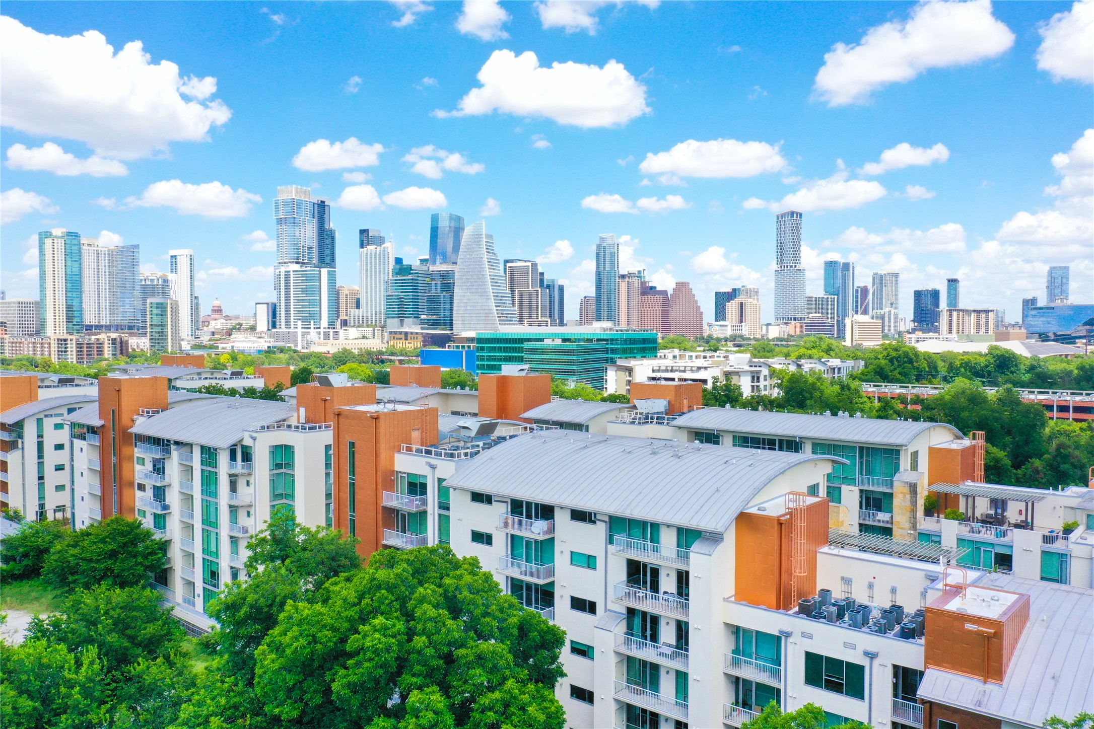 1600 Barton Springs Road, Unit 5601 Austin, TX 78704 - Photo 2 of 38 Unbeatable location just off "Restaurant Row" between downtown and the cool waters of Barton Springs!
