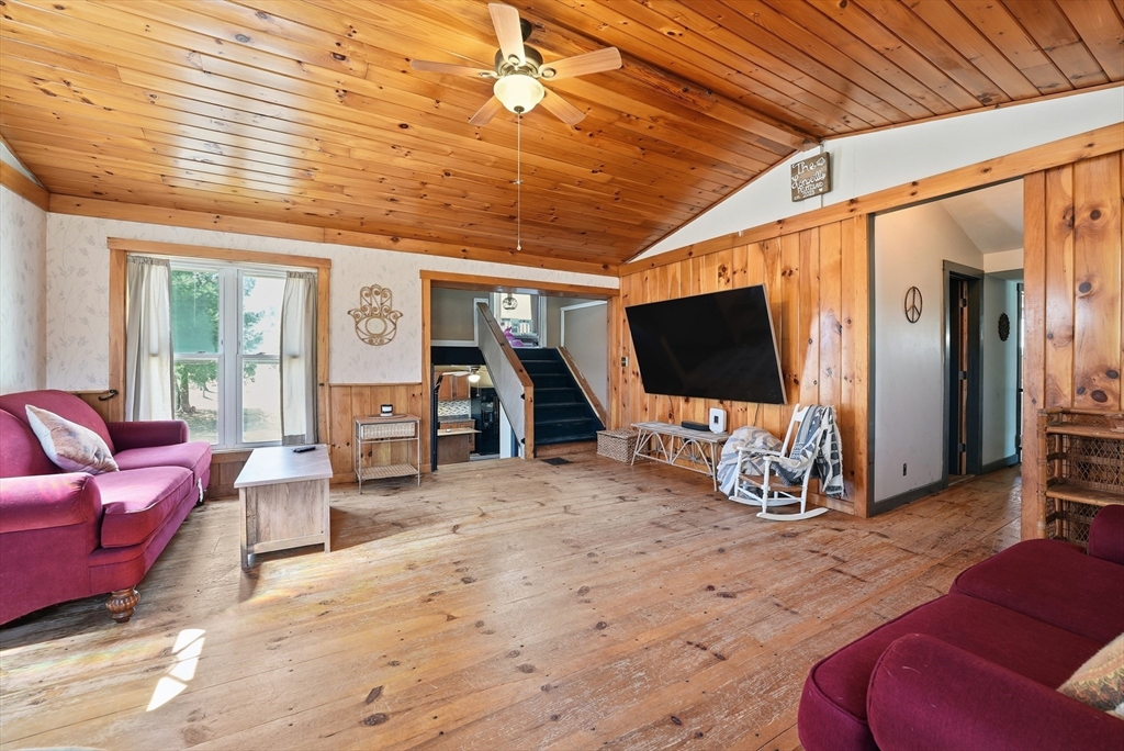 41 Russ Street Orange, MA 01364 - Photo 8 of 40