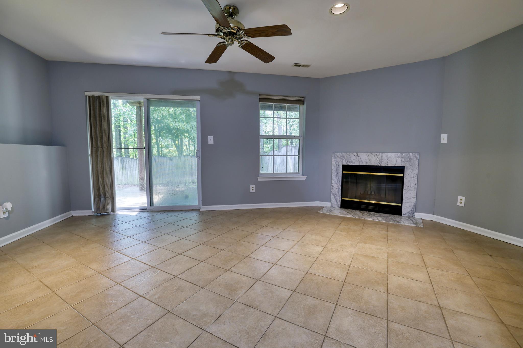 30 Flaxleaf Court Baltimore, MD 21221 - Photo 23 of 27 Family Room