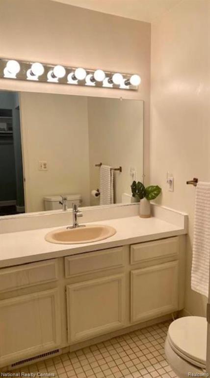 29628 Middlebelt Road, Unit 2702 Farmington Hills, MI 48334 - Photo 22 of 27