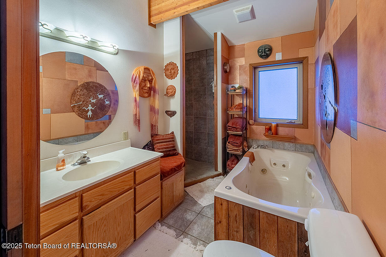 84 Cottonwood Lane Star Valley Ranch, WY 83127 - Photo 13 of 23 Jones int 8436