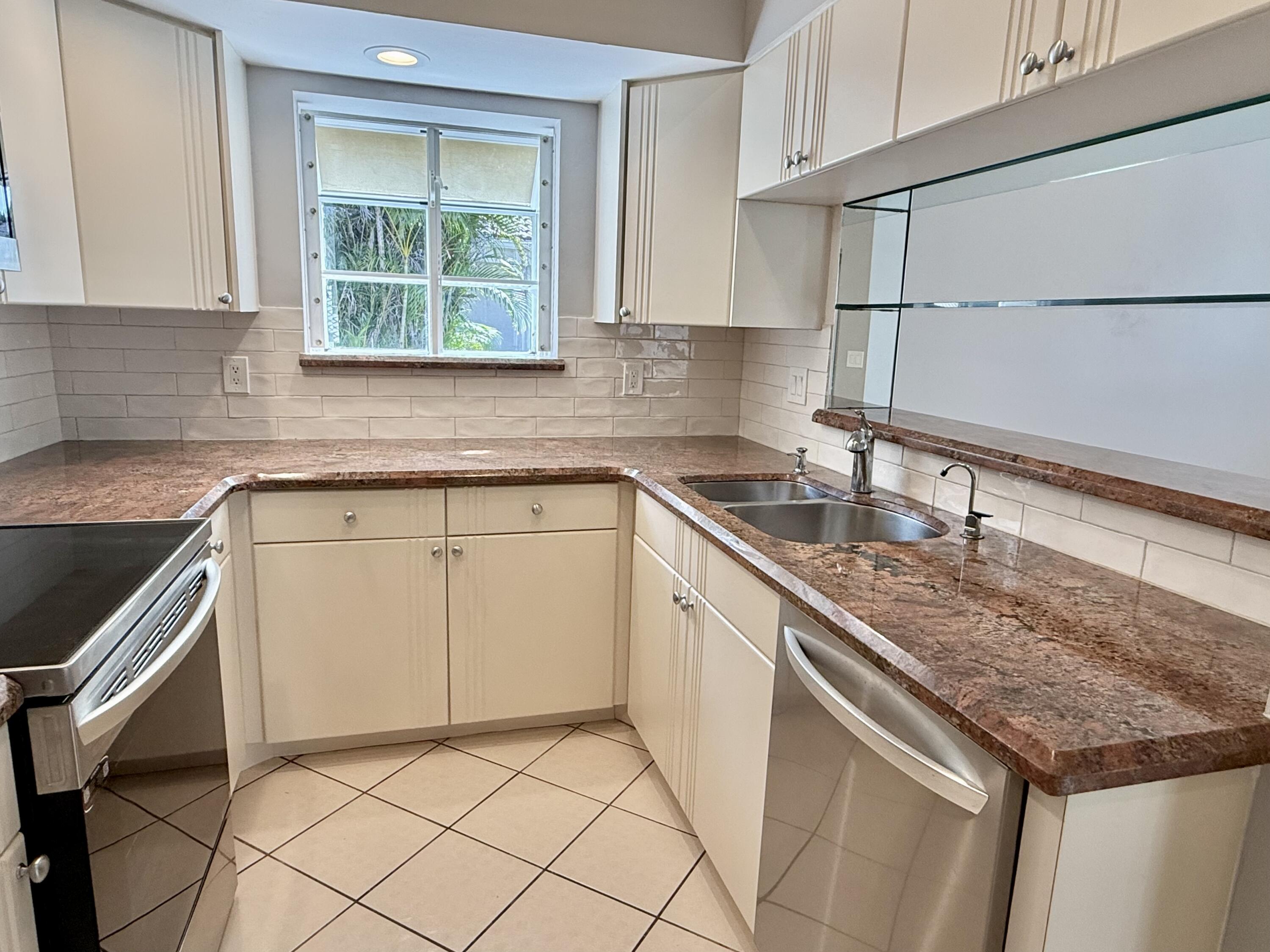 10911 Ladera Lane, Unit A Boca Raton, FL 33498 - Photo 5 of 45 IMG_3793