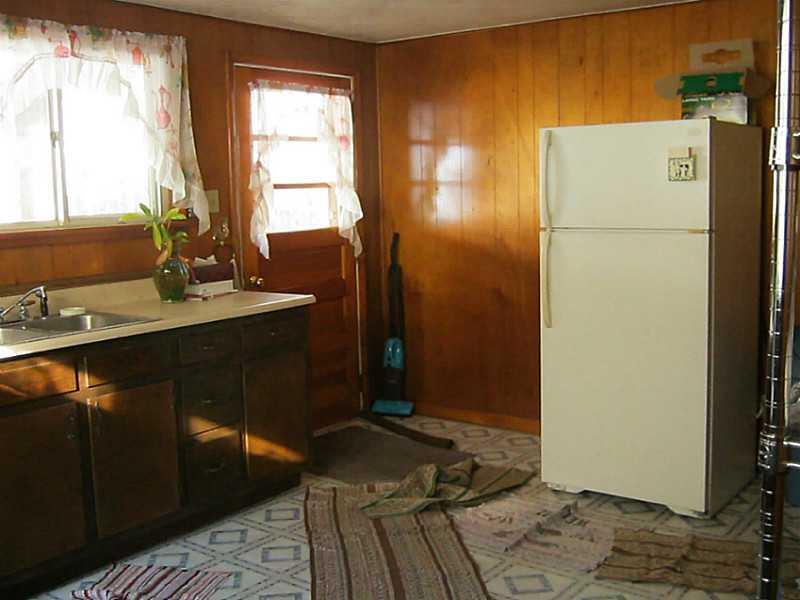 335 Bailies Run Road Creighton, PA 15030 - Photo 11 of 16 Kitchen.