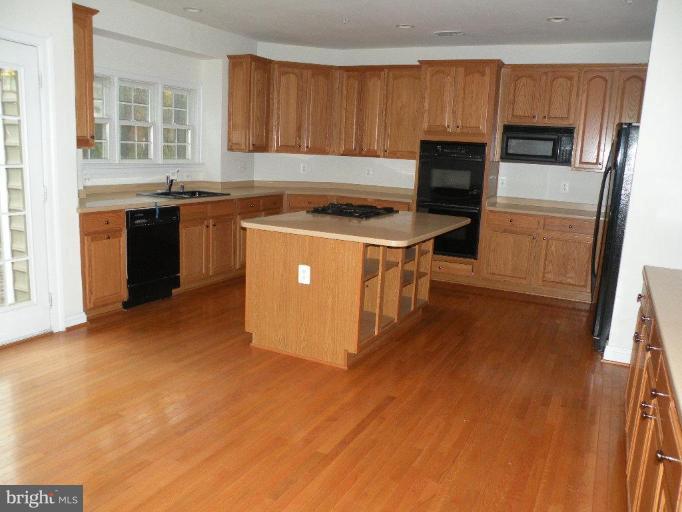 14305 Driftwood Road Bowie, MD 20721 - Photo 6 of 12 Kitchen