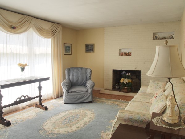 5 Brookdale Road Natick, MA 01760 - Photo 3 of 12 Gallery Image 3
