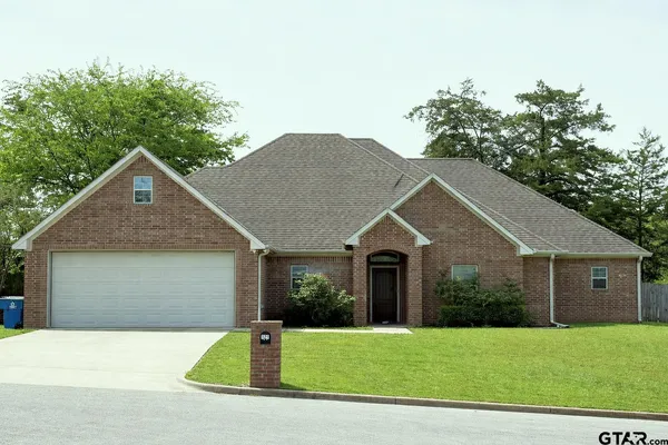 $359,000 | 121 Hook Norton Lane, Whitehouse, TX 75791