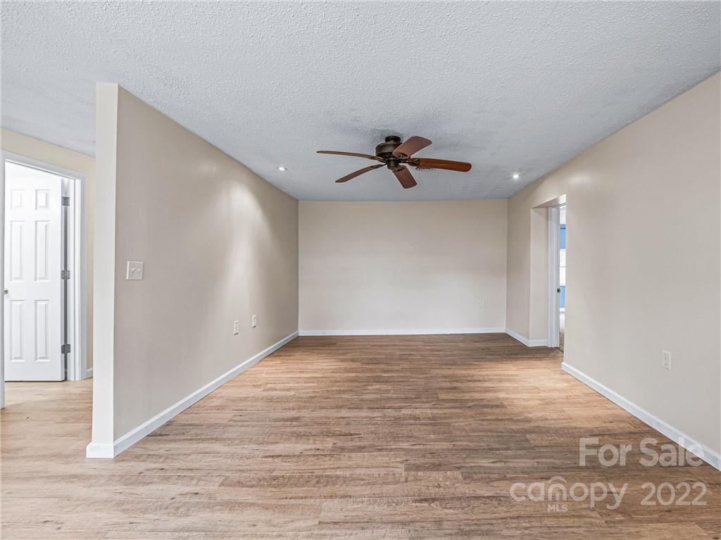 34 Cub Road Asheville, NC 28806 - Photo 12 of 26 Gallery Image 12