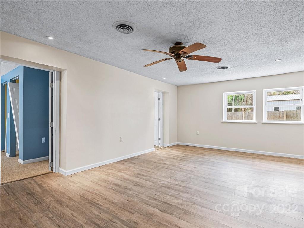 34 Cub Road Asheville, NC 28806 - Photo 13 of 26 Gallery Image 13