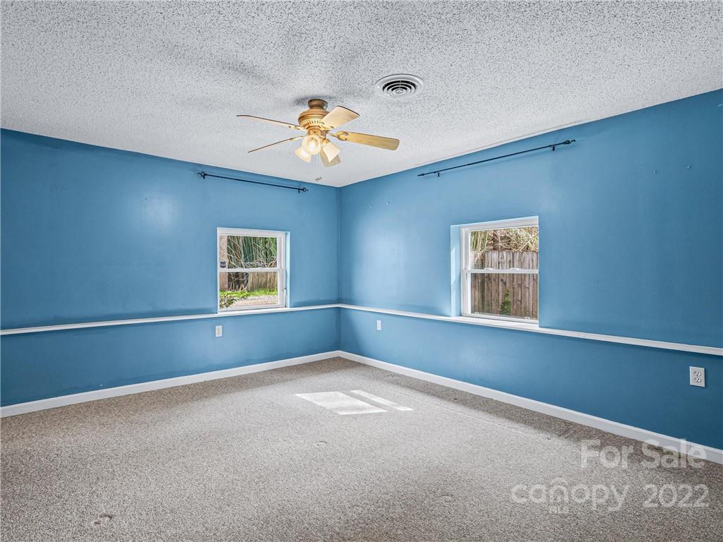 34 Cub Road Asheville, NC 28806 - Photo 15 of 26 Gallery Image 15