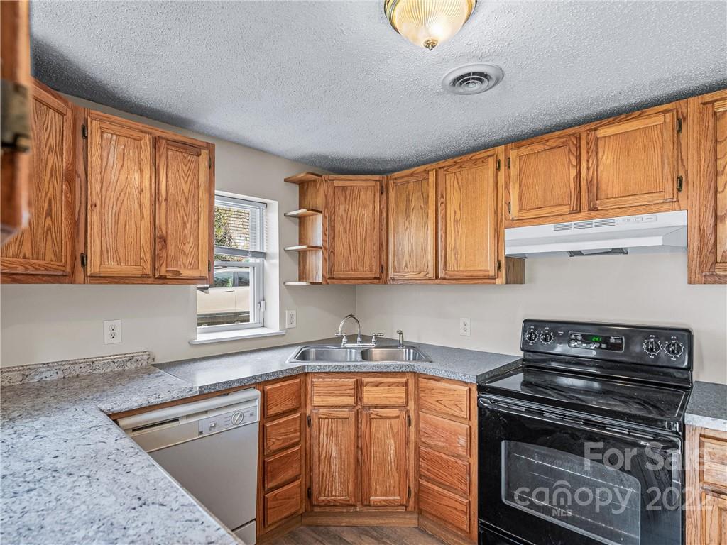 34 Cub Road Asheville, NC 28806 - Photo 9 of 26 Gallery Image 9